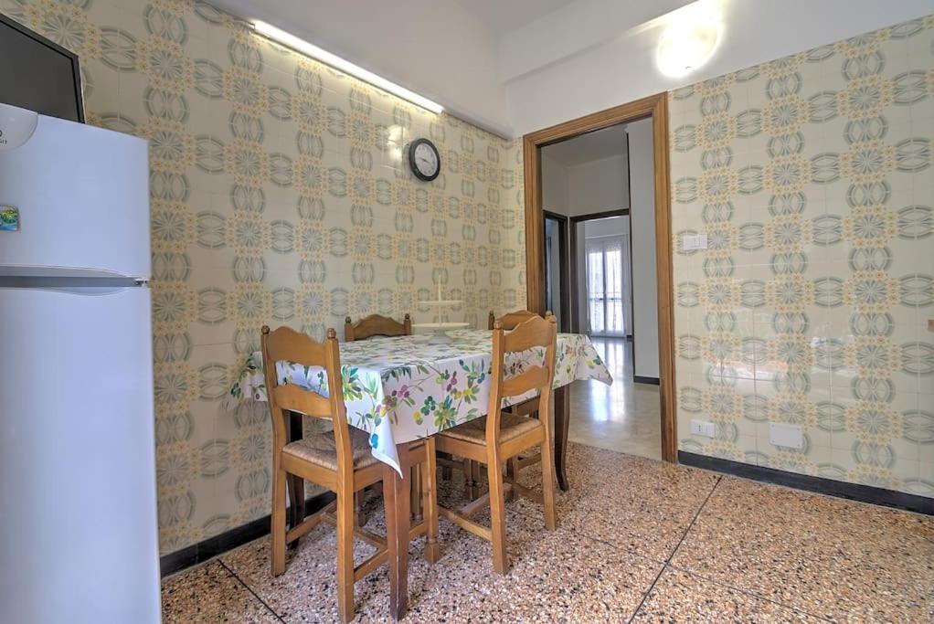 Mariani'S Home 菲纳莱利古雷 外观 照片